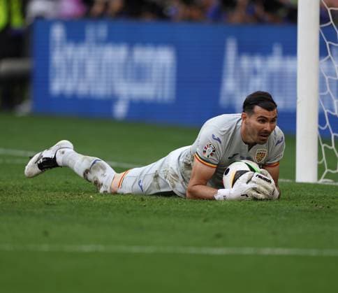 RECORD DATE NOT STATED Florin Nita saves a shot Euro 2024 - Romania vrs Netherlands - Munich Arena Stadium Soccer 2024: Euro 2024: Romania vs Netherlands  - ZUMA 20240702_spo_a278_048 Copyright: xx