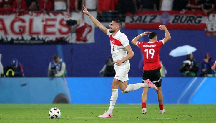 Merih Demiral jubelt nach 0:2 Freude Emotion Jubel Fußball Fussball Europameisterschaft Euro 2024 EM Herren Saison 2023 2024 02.07.2024 Österreich AUT vs. Türkei TUR in Leipzig DFL regulations prohibit any use of photographs as image sequences and or quasi-video.