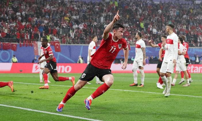 Michael Gregoritsch jubelt nach 1:2 Freude Emotion Jubel Fußball Fussball Europameisterschaft Euro 2024 EM Herren Saison 2023 2024 02.07.2024 Österreich AUT vs. Türkei TUR in Leipzig DFL regulations prohibit any use of photographs as image sequences and or quasi-video.