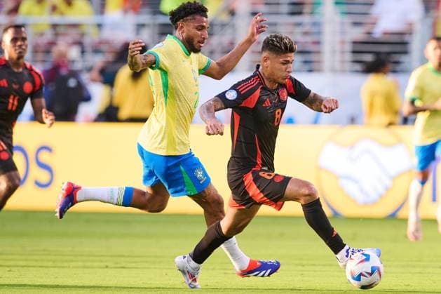 RECORD DATE NOT STATED Copa America USA 2024 Brazil vs Colombia during the game between Brazil and Jorge Carrascal of Colombia Colombia as part of the CONMEBOL Copa America USA 2024 group D, at Levis Stadium, on July 02, 2024 in Santa Clara, California, United States. SANTA CLARA CALIFORNIA UNITED STATES  Copyright: xJorgexMartinezx 20240702220706_CA_GD_2024_BRA_COL_CARRASCAL132