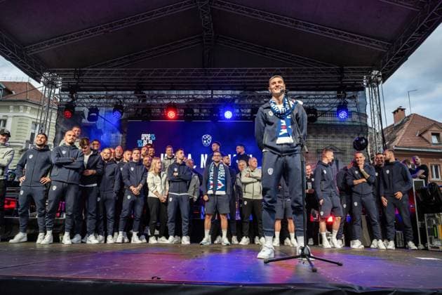 July 2, 2024, Ljubljana, Slovenia: Benjamin Sesko and Slovenian football team on stage at the reception of the Slovenian football team. Ljubljana Slovenia - ZUMAs197 0705307624st Copyright: xAndrejxTarfilax