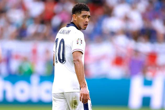 BELLINGHAM Jude Team England UEFA Fussball EURO 2024 in Deutschland Achtelfinale Spiel England - Slowakei 2 : 1 am 30.06.2024 in Gelsenkirchen DFL REGULATIONS PROHIBIT ANY USE OF PHOTOGRAPHS as IMAGE SEQUENCES and or QUASI-VIDEO Copyright: xLacixPerenyix