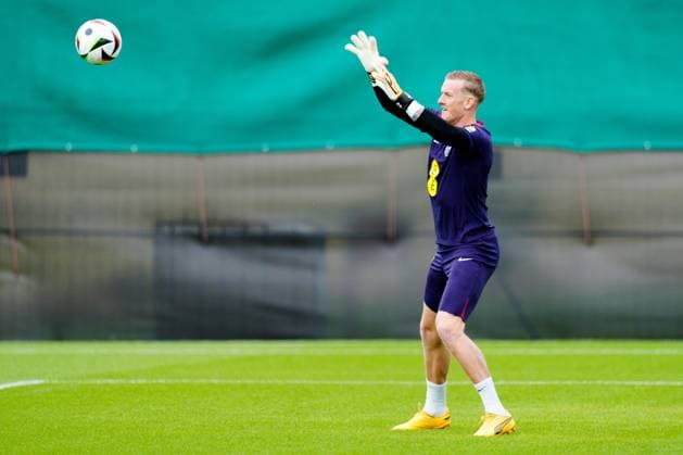 Jordan Pickford of England England Training & press conference, PK, Pressekonferenz UEFA European Championship, EM, Europameisterschaft 2024, Quarter Final, Football, Spa & Golf Resort Weimarer Land, Blankenhain, Germany, 03 Jul 2024 EDITORIAL USE ONLY No use with unauthorised audio, video, data, fixture lists, club league logos or live services. Online in-match use limited to 120 images, no video emulation. No use in betting, games or single club league player publications.  Copyright: xDavexShopland Shutterstockx 14568226b