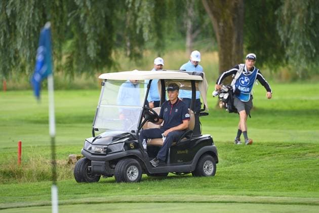 Bernhard LANGER (GER) faehrt mit dem Golf Car,Club Car ueber den Golfplatz. ProAm ,GOLF BMW International Open 2024 am 03.07.2024 in Muenchen Eichenried. Â