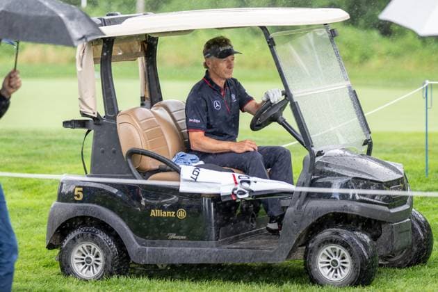 Bernhard Langer im Golfcar, BMW International Open 2024, Golf, 03.07.2024 Muenchen Bayern Deutschland