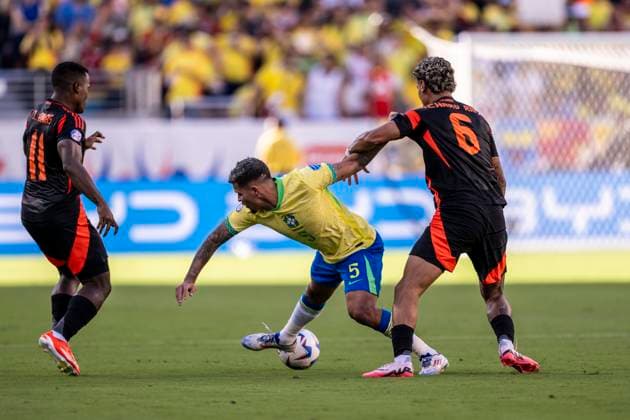 Bruno Guimaraes of Brazil during the game between Brazil and Colombia in the group stage of the Copa America CONMEBOL at the Estadio Levis in Santa Clara, CA, United States (Richard Callis SPP) Copyright: xRichardxCallis SPPx spp-en-RiCa-RC4_richie_BRAxCOL_020724_-5663