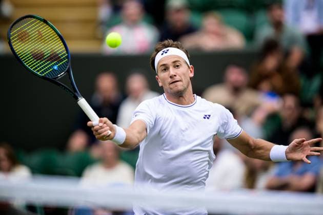 240703 Casper Ruud of Norway competes in a second round singles match during day 3 of Wimbledon on July 3, 2024 in London. Photo: Jesper Zerman BILDBYRAN kod JZ JZ0549 tennis wimbledon day 3 bbeng Copyright: JESPERxZERMAN BB240703JZ023