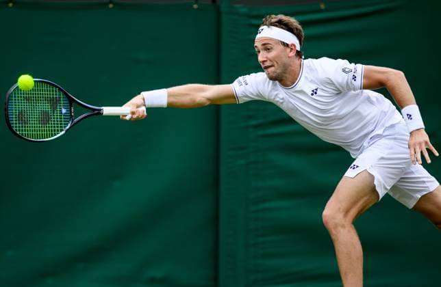 240703 Casper Ruud of Norway competes in a second round singles match during day 3 of Wimbledon on July 3, 2024 in London. Photo: Jesper Zerman BILDBYRAN kod JZ JZ0549 tennis wimbledon day 3 bbeng Copyright: JESPERxZERMAN BB240703JZ034