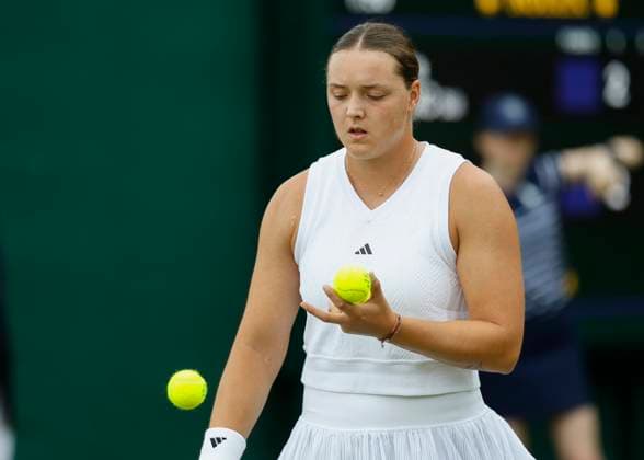 Jule Niemeier (GER) Tennis - Wimbledon 2024 - Grand Slam ITF ATP, Tennis Herren WTA, Tennis Damen - AELTC - London - - Great Britain - 3 July 2024. Copyright: xJuergenxHasenkopfx