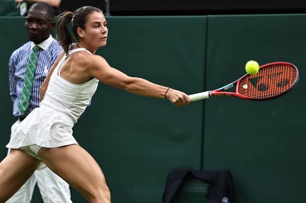 Emma Navarro, USA, during second round of 2024 All England Lawn Tennis Championships at Wimbledon, womens singles, London, 03 07 2024; -
