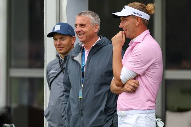 Turnierdirektot Marco Kaussler und Marcel Siem (GER), BMW International Open 2024, Golf, DP World Tour, Herren, Runde 1, 04.07.2024 Eichenried Bayern Deutschland