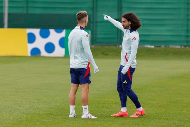 Spanish National Soccer Team s defenders Alejandro Grimaldo (L) and Marc Cucurella (R) attend a training session on the eve of Euro 2024 quarter-final game against Germany, in Donaueschingen, Germany, 04 July 2024. Spanish National Soccer Team prepares its Euro 2024 quarter-final game against Germany !ACHTUNG: NUR REDAKTIONELLE NUTZUNG!  Copyright: xJ.xJ.xGuillenx GRAF1471 20240704-55014055417_1