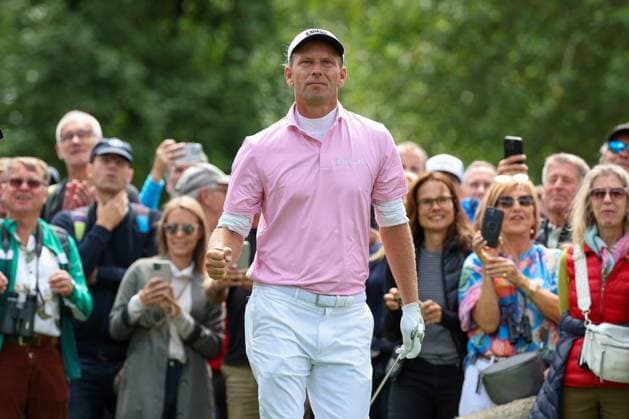 Marcel Siem (GER) schlaegt aus dem Rough, BMW International Open 2024, Golf, DP World Tour, Herren, Runde 1, 04.07.2024 Eichenried Bayern Deutschland