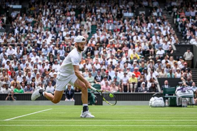 240704 Jacob Fearnley of Great Britain competes in a second round singles match during day 4 of Wimbledon on July 4, 2024 in London. Photo: Jesper Zerman BILDBYRAN kod JZ JZ0550 tennis wimbledon dag 4 bbeng Copyright: JESPERxZERMAN BB240704JZ053