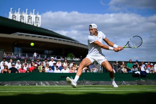 Sport Bilder des Tages 240704 Holger Rune of Denmark competes in a second round singles match during day 4 of Wimbledon on July 4, 2024 in London. Photo: Jesper Zerman BILDBYRAN kod JZ JZ0550 tennis wimbledon dag 4 bbeng Copyright: JESPERxZERMAN BB240704JZ080