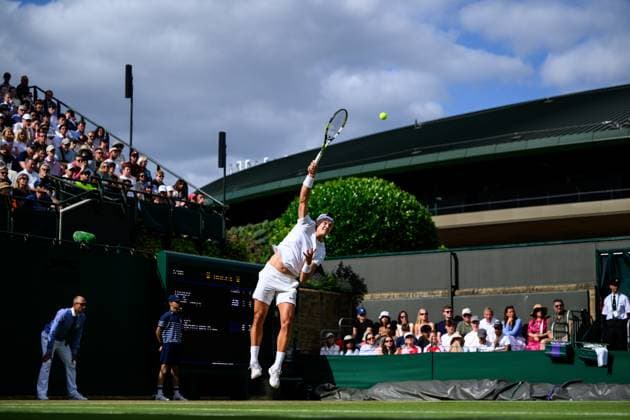 240704 Holger Rune of Denmark competes in a second round singles match during day 4 of Wimbledon on July 4, 2024 in London. Photo: Jesper Zerman BILDBYRAN kod JZ JZ0550 tennis wimbledon dag 4 bbeng Copyright: JESPERxZERMAN BB240704JZ108