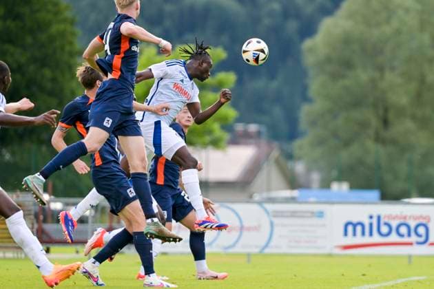 Sport Themen der Woche KW27 Sport Bilder des Tages SOCCER - Strasbourg vs 1860, test match WINDISCHGARSTEN,AUSTRIA,04.JUL.24 - SOCCER - Ligue1, 3. Liga, Racing Club de Strasbourg Alsace vs TSV 1860 Muenchen, test match. Image shows Abakar Sylla (Strasbourg).  GEPAxpictures xChristianxMoser