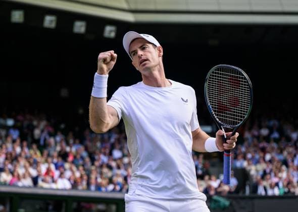 Sport Bilder des Tages 240704 And Andy Murray of Great Britain celebrates as he competes in a first round doubles match during day 4 of Wimbledon on July 4, 2024 in London. Photo: Jesper Zerman BILDBYRAN kod JZ JZ0550 tennis wimbledon dag 4 bbeng jubel Copyright: JESPERxZERMAN BB240704JZ117