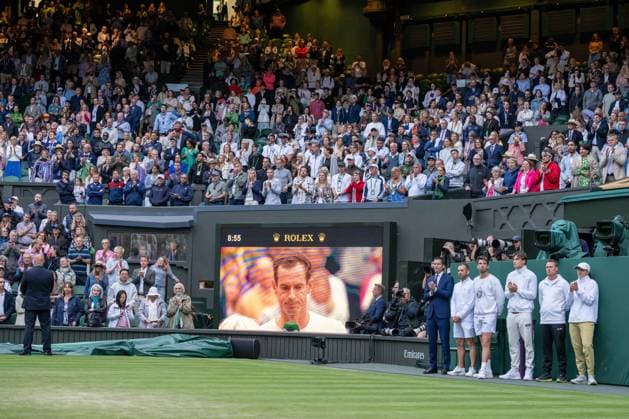 Andy Murray takes part in a tribute with Sue Barker on Centre court after his last tennis match in the mens first round doubles event of the Wimbledon tennis championships held at the All England Lawn Tennis & Croquet Club. Featuring: AndyMurray Where: London, London, United Kingdom When: 04 Jul 2024 Credit: Ray Tang Cover Images **STRICTLY EDITORIAL USE ONLY** EDITORIAL USE ONLY. RESTRICTED TO NEWSPAPERS BASED IN THE UK Copyright: xx coverimg53921802