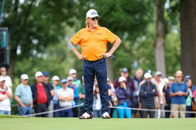 Miguel Angel Jimenez (ESP), auf dem Green, BMW International Open 2024, Golf, DP World Tour, Herren, Runde 2, 05.07.2024 Eichenried Bayern Deutschland