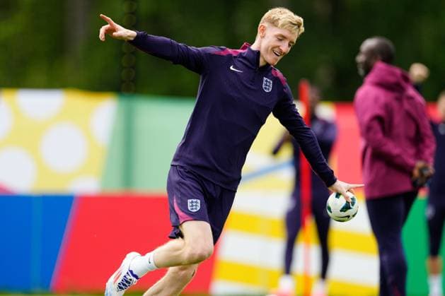 EURO 2024, Nationalteam England Training Anthony Gordon of England England Training, UEFA European Championship, EM, Europameisterschaft 2024, Quarter Final, Football, Spa & Golf Resort Weimarer Land, Blankenhain, Germany, 05 Jul 2024 EDITORIAL USE ONLY No use with unauthorised audio, video, data, fixture lists, club league logos or live services. Online in-match use limited to 120 images, no video emulation. No use in betting, games or single club league player publications. Copyright: xDavexShopland Shutterstockx 14568246aa