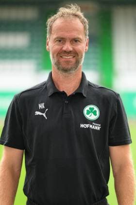 Marco Konrad ; Co-Trainer SpVgg Greuther Fürth 04.07.2024 - SpVgg Greuther Fürth ( Kleeblatt Spielvereinigung ) - 2. Fussball Bundesliga BL - Saison 2024 2025 - Fototermin Porträttermin Vorstellung Präsentation Pressetermin - - Einzelbild Einzelfoto Portrait Porträt Kopfbild -