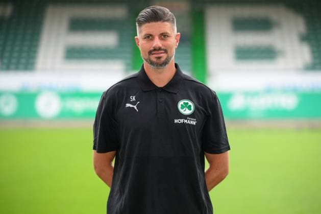 Stefan Kleineheismann ; Co-Trainer SpVgg Greuther Fürth 04.07.2024 - SpVgg Greuther Fürth ( Kleeblatt Spielvereinigung ) - 2. Fussball Bundesliga BL - Saison 2024 2025 - Fototermin Porträttermin Vorstellung Präsentation Pressetermin - - Einzelbild Einzelfoto Portrait Porträt Kopfbild -