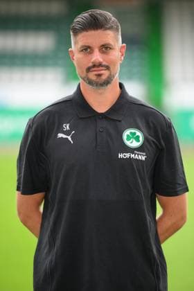 Stefan Kleineheismann ; Co-Trainer SpVgg Greuther Fürth 04.07.2024 - SpVgg Greuther Fürth ( Kleeblatt Spielvereinigung ) - 2. Fussball Bundesliga BL - Saison 2024 2025 - Fototermin Porträttermin Vorstellung Präsentation Pressetermin - - Einzelbild Einzelfoto Portrait Porträt Kopfbild -