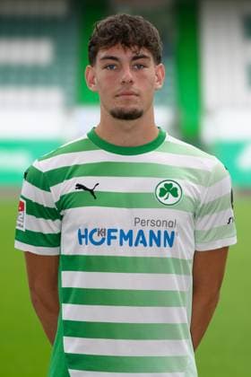 Reno Münz Muenz ; SpVgg Greuther Fürth 04.07.2024 - SpVgg Greuther Fürth ( Kleeblatt Spielvereinigung ) - 2. Fussball Bundesliga BL - Saison 2024 2025 - Fototermin Porträttermin Vorstellung Präsentation Pressetermin - - Einzelbild Einzelfoto Portrait Porträt Kopfbild -