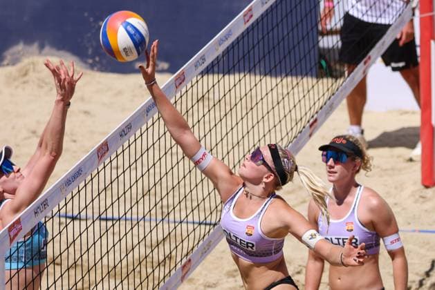 Beach volleyball, Beachvolleyball - Pro Beach Battle Masters SEEWALCHEN,AUSTRIA,05.JUL.24 - BEACH VOLLEYBALL - Beach Volleyball Tour PRO, Pro Beach Battle Masters Litzlberg. Image shows Lia Berger and Lilli Hohenauer (AUT).  GEPAxpictures xMathiasxMandl