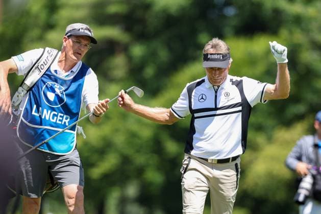 Bernhard Langer (GER) auf dem Fairway, BMW International Open 2024, Golf, DP World Tour, Herren, Runde 2, 05.07.2024 Eichenried Bayern Deutschland