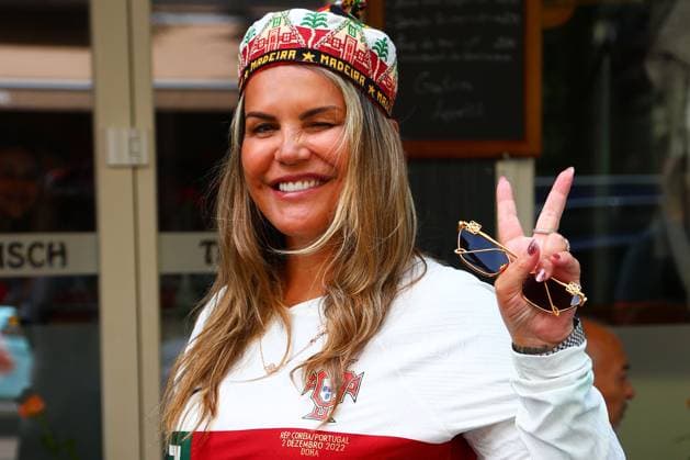 Volksparkstadion, Hamburg UEFA EURO, EM, Europameisterschaft,Fussball 2024 Germany, Viertelfinale 5 Juli 2024 , Portugal - Frankreich v.l., Catia Aveiro Schwester von Cristiano Ronaldo (Portugal) zu besuch im Portugiesen Viertel Copyright: JoaquimxFerreira