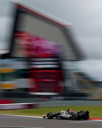 F1 Grand Prix of Great Britain - Practice Oliver Bearman of Great Britain driving the (50) MoneyGram Haas F1 Team VF-24 Ferrari on track during practice ahead of the F1 Grand Prix of Great Britain at Silverstone Circuit on July 5, 2024, in Northampton, England. Northampton Silverstone Circuit Northampton England RL_GPF1GB24_00394 Copyright: xRicardoxLarreinax
