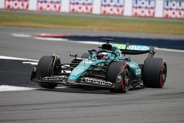 18 STROLL Lance (can), Aston Martin F1 Team AMR24, action during the Formula 1 Qatar Airways British Grand Prix 2024, 12th round of the 2024 Formula One World Championship, WM, Weltmeisterschaft from July 5 to 7, 2024 on the Silverstone Circuit, in Silverstone, United Kingdom - F1 - BRITISH GRAND PRIX 2024 DPPI Panoramic  240705_R12_GRAN_BRETAGNA_DP_XB3_4539