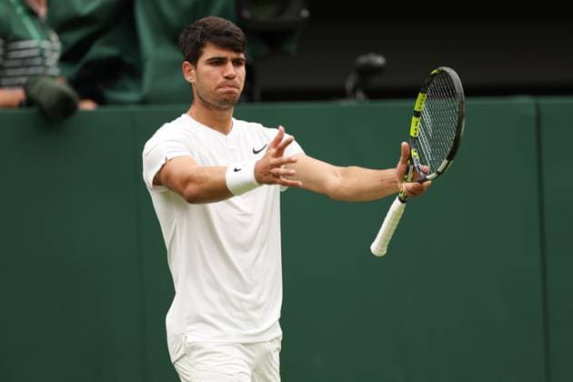 Carlos Alcaraz of Spain Wimbledon Tennis Championships, Day 5, The All England Lawn Tennis and Croquet Club, London, UK - 05 Jul 2024  Copyright: xEllaxLing Shutterstockx 14571053az