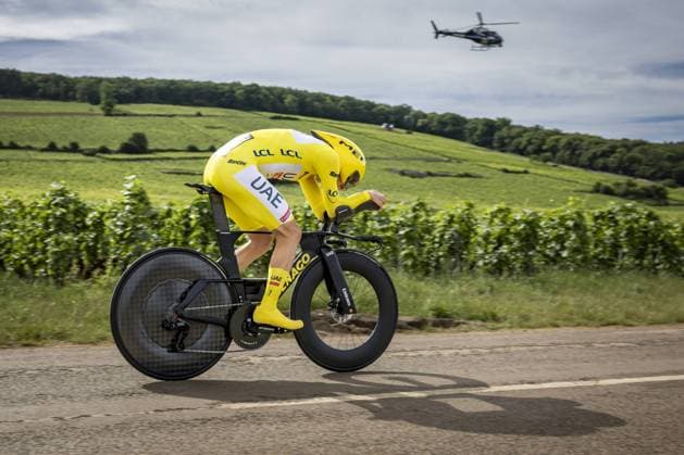 Bilder des Jahres 2024, Sport 07 Juli Sport Themen der Woche KW27 Sport Bilder des Tages Slovenian Tadej Pogacar of UAE Team Emirates pictured in action during stage 7 of the 2024 Tour de France cycling race, an individual time trial from Nuits-Saint-Georges to Gevrey-Chambertin, France (25,3 km) on Friday 05 July 2024. The 111th edition of the Tour de France starts on Saturday 29 June and will finish in Nice, France on 21 July. DAVIDxPINTENS  x95893918x