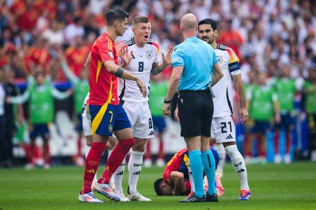 240705 Alvaro Morata of Spain, Toni Kroos and Ilkay Gundogan of Germany during the UEFA EURO, EM, Europameisterschaft,Fussball 2024 Football Championship quarterfinal between Spain and Germany on July 5, 2024 in Stuttgart. Photo: Mathias Bergeld BILDBYRAN kod MB MB0942 fotboll football soccer fotball fotbolls-em europamästerskap em uefa euro uefa european football championship euro 2024 kvartsfinal quarterfinal quarterfinals spanien spain tyskland germany bbeng bbauto Copyright: MATHIASxBERGELD BB240705MB020