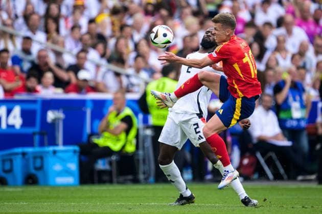 240705 Antonio Ruediger of Germany and Daniel Olmo of Spain during the UEFA EURO, EM, Europameisterschaft,Fussball 2024 Football Championship quarterfinal between Spain and Germany on July 5, 2024 in Stuttgart. Photo: Mathias Bergeld BILDBYRAN kod MB MB0942 fotboll, football, soccer, fotball, fotbolls-em, europamästersk Copyright: MATHIASxBERGELD BB240705MB033