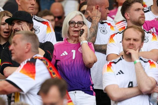 Marita Neuer, Mutter von Manuel Neuer 1 (Deutschland), Spanien vs. Deutschland, Fussball, UEFA EURO, EM, Europameisterschaft,Fussball 2024, Viertelfinale, 05.07.2024 Stuttgart Baden-Wuerttemberg Deutschland