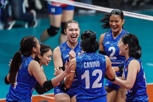 (240705) -- MANILA, July 5, 2024 -- Players of the Philippines celebrate after scoring a point during the match between Vietnam and the Philippines at the FIVB Women s Volleyball Challenger Cup 2024 in Manila, the Philippines, on July 5, 2024. ) (SP)PHILIPPINES-MANILA-VOLLEYBALL-FIVB WOMEN S CHALLENGER CUP 2024-VIETNAM VS PHILIPPINES ROUELLExUMALI 