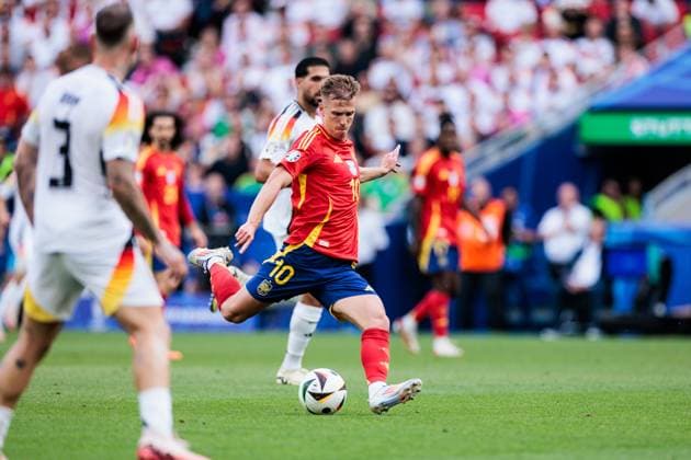UEFA EURO, EM, Europameisterschaft,Fussball 2024: Spanien - Deutschland; 05.07.2024 Dani Olmo (Spanien, 10), UEFA EURO 2024: Spanien - Deutschland; Stuttgart Arena, Stuttgart am 05.07.2024 Copyright: xBEAUTIFULxSPORTS Wunderlx