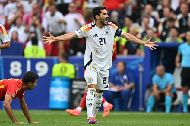 240705 EURO2024 SPAIN VS GERMANY Ilkay Gundogan (21) of Germany reacts during a soccer game between the national teams of Spain and Germany in the Quarter Final stage of the UEFA EURO, EM, Europameisterschaft,Fussball 2024 tournament , on Friday 5 July 2024 in Stuttgart , Germany . PHOTO SPORTPIX David Catry STUTTGART GERMANY  Copyright: xx 472059