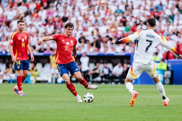UEFA EURO, EM, Europameisterschaft,Fussball 2024: Spanien - Deutschland; 05.07.2024 Robin Le Normand (Spanien, 3), Kai Havertz (Deutschland, 7), Aymeric Laporte (Spanien, 14) UEFA EURO 2024: Spanien - Deutschland; Stuttgart Arena, Stuttgart am 05.07.2024 Copyright: xBEAUTIFULxSPORTS Wunderlx