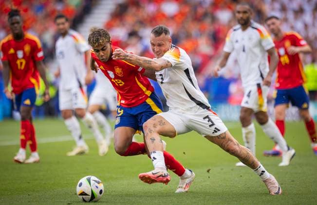 Stuttgart, Germany. 05th Jul 2024. Lamine Yamal (ESP) David Raum (DFB) Spain - Germany Spanien - Deutschland 05.07.2024
