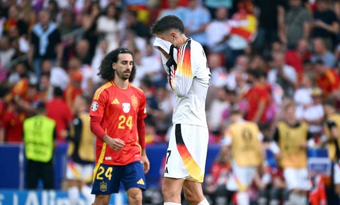 Fussball, Europameisterschaft, EURO 2024, Viertelfinale, MHP-Arena Stuttgart: Spanien Deutschland; Kai Havertz (GER) enttäuscht nach dem Tor zum 1:0 durch Dani Olmo (SPA). Enttäuschung, Frust, Aktion.