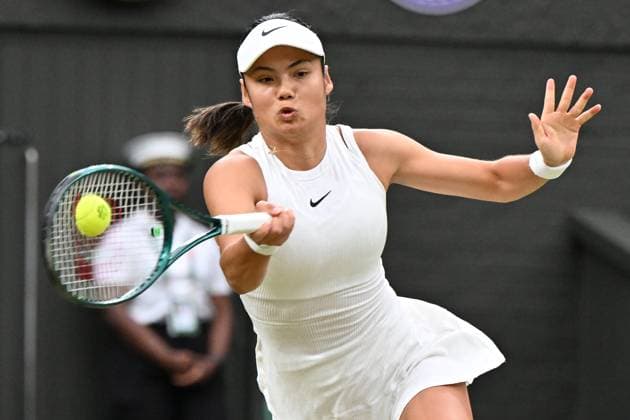 Emma Raducanu of Great Britain plays Maria of Greece in the third round of the Wimbledon tennis ladies singles championships held at the All England Lawn Tennis & Croquet Club. Featuring: Emma Raducanu Where: London, United Kingdom When: 05 Jul 2024 Credit: Ray Tang Cover Images **STRICTLY EDITORIAL USE ONLY** EDITORIAL USE ONLY. RESTRICTED TO NEWSPAPERS BASED IN THE UK Copyright: xx coverimg53924194