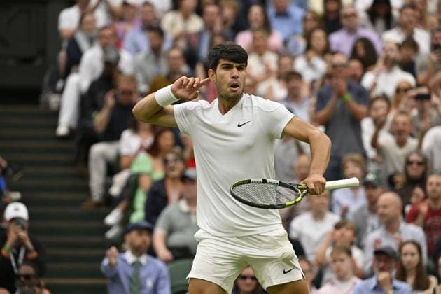 Tennis : Wimbledon 2024 - England - Carlos Alcaraz - Espagne Tennis : Wimbledon 2024 - England - 05 07 2024 ChrysleneCaillaud Panoramic 