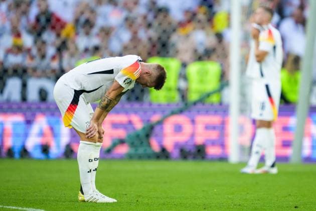 240705 Toni Kroos of Germany looks dejected after the UEFA EURO, EM, Europameisterschaft,Fussball 2024 Football Championship quarterfinal between Spain and Germany on July 5, 2024 in Stuttgart. Photo: Mathias Bergeld BILDBYRAN kod MB MB0942 fotboll football soccer fotball fotbolls-em europamästerskap em uefa euro uefa european football championship euro 2024 kvartsfinal quarterfinal quarterfinals spanien spain tyskland germany bbeng bbauto depp Copyright: MATHIASxBERGELD BB240705MB084