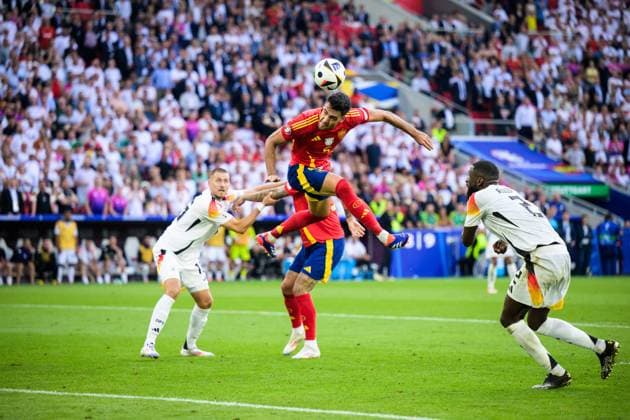240705 Mikel Merino of Spain scores the 2-1 goal during the UEFA EURO, EM, Europameisterschaft,Fussball 2024 Football Championship quarterfinal between Spain and Germany on July 5, 2024 in Stuttgart. Photo: Mathias Bergeld BILDBYRAN kod MB MB0942 fotboll football soccer fotball fotbolls-em europamästerskap em uefa euro uefa european football championship euro 2024 kvartsfinal quarterfinal quarterfinals spanien spain tyskland germany bbeng bbauto Copyright: MATHIASxBERGELD BB240705MB094