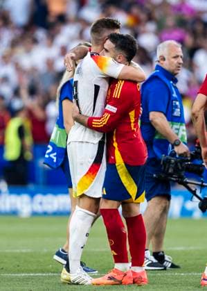 Stuttgart, MHPArena 05.07.2024: Daniel Carvajal of spain comforts Toni Kroos of germany during the quarterfinal match Spain v. Germany at the UEFA European Championship, EM, Europameisterschaft 2024.